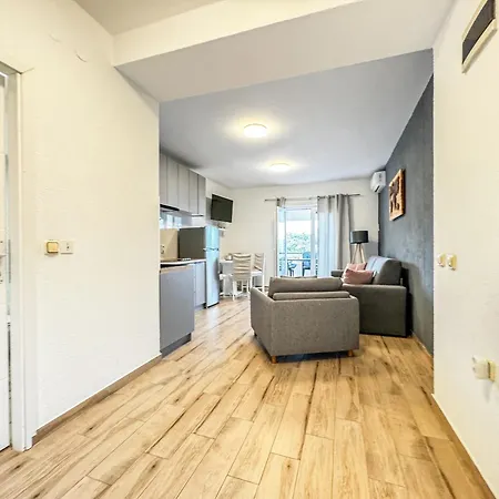 Habek 2 Apartment Vrboska